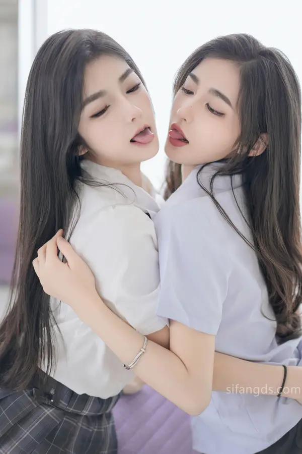 Vol. 1057 鱼尾fish&谭小灵《私购流出》(116P + 1V)