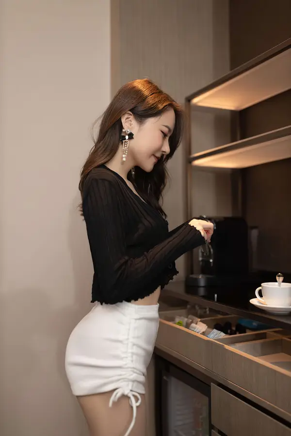 Vol. 4139 鱼子酱Fish《偷内裤的贼》(113P)