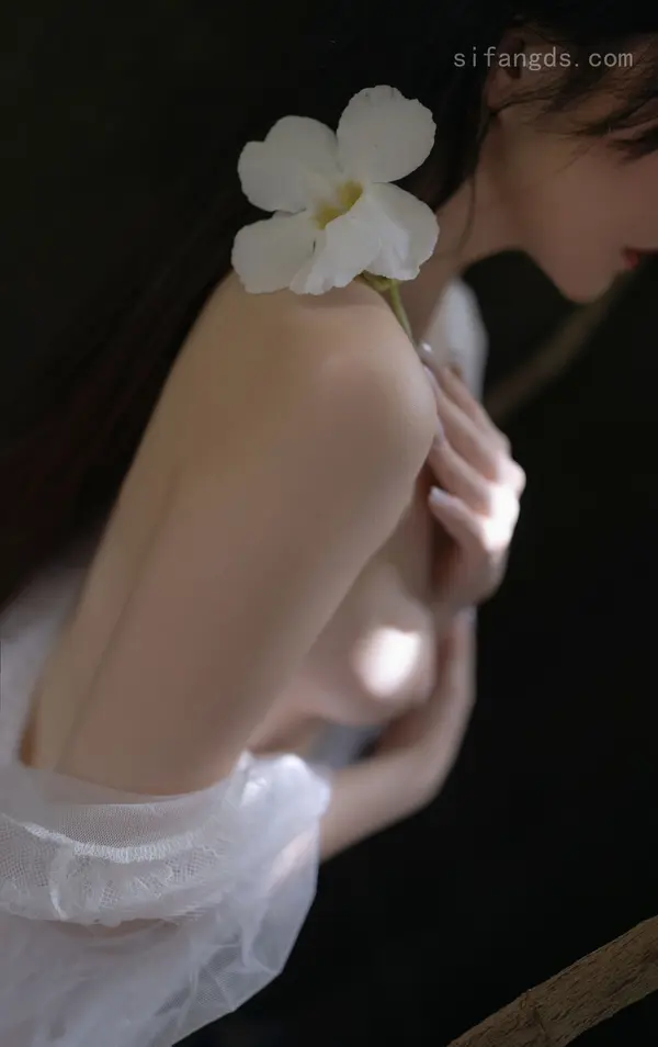 Vol. 10173 鱼子酱Fish《私购流出》(120P)