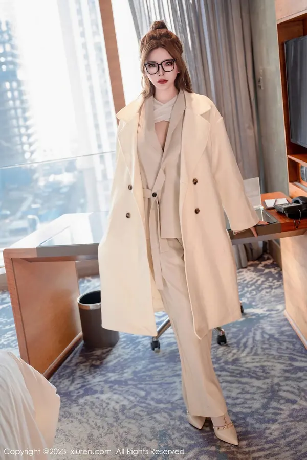 Vol. 07865 伊丽莎有点白(65P)