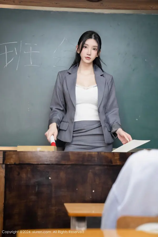 Vol. 08204 周于希Sally(94P)