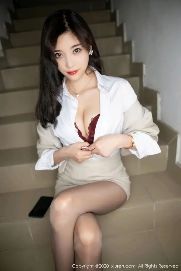 Vol. 02864 杨晨晨sugar(86P)