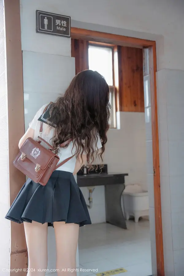 Vol. 08948 拍黄瓜girl(82P)