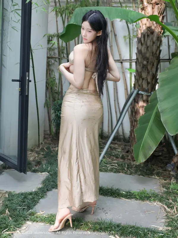 Vol. 10618 梨霜儿(85P)