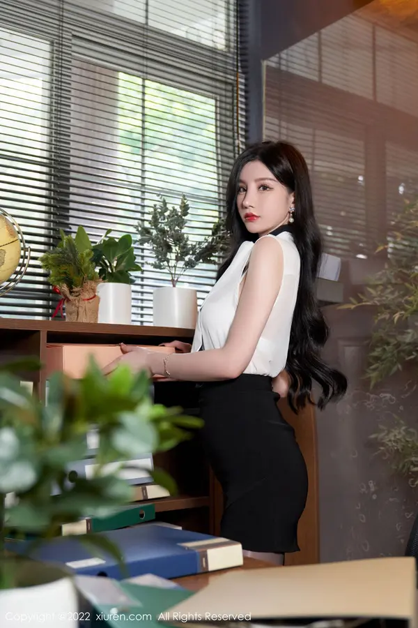 Vol. 05257 周于希Sally(77P)