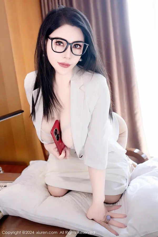Vol. 08008 悦悦姐(64P)