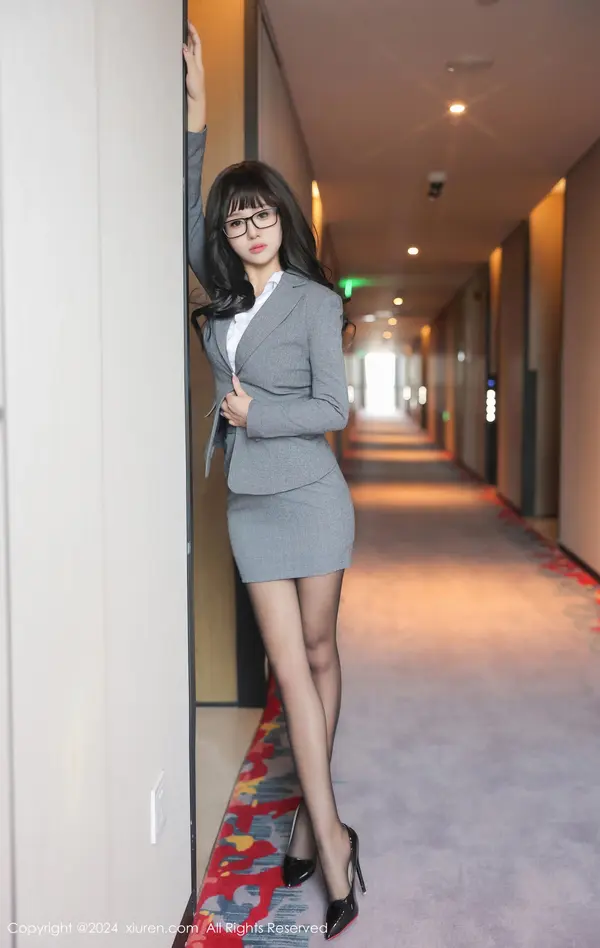 Vol. 08496 金小依(83P)