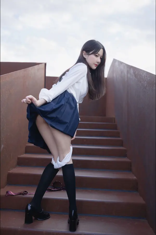 鱼子酱Fish《外出回忆录》(120P)