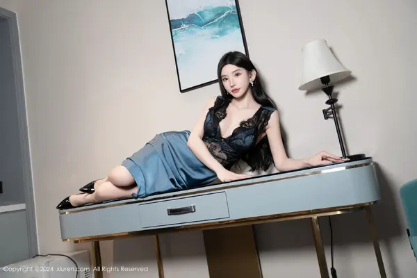 Vol. 08242 周于希Sally(116P)