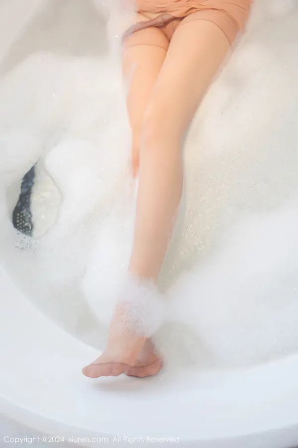 Vol. 08770 白乐乐(90P)