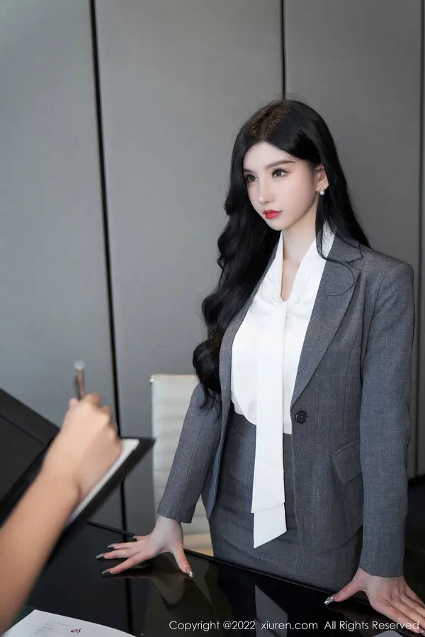 Vol. 05177 周于希Sally(82P)