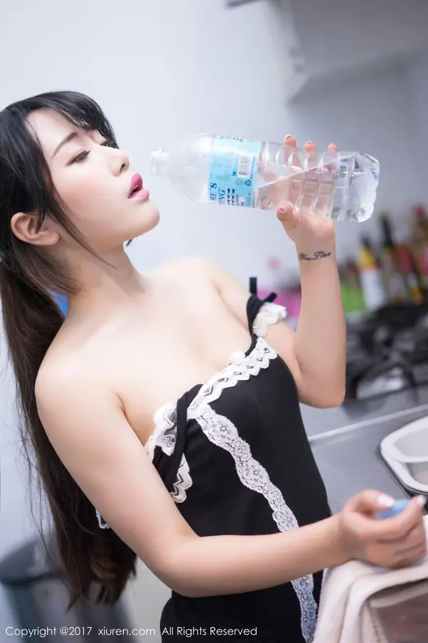 Vol. 00814 兜豆靓Youlina(51P)