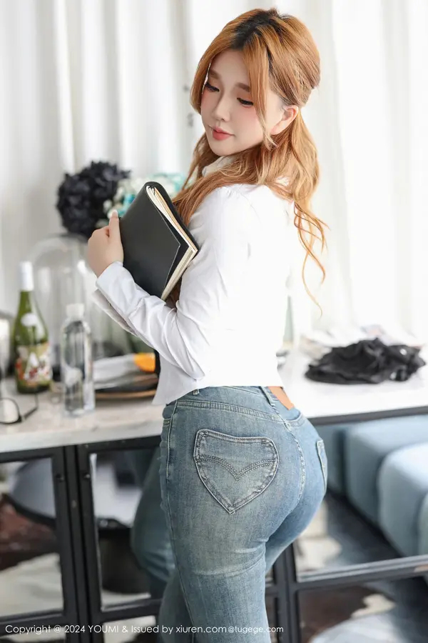 Vol. 1103 小海臀Rena(49P)