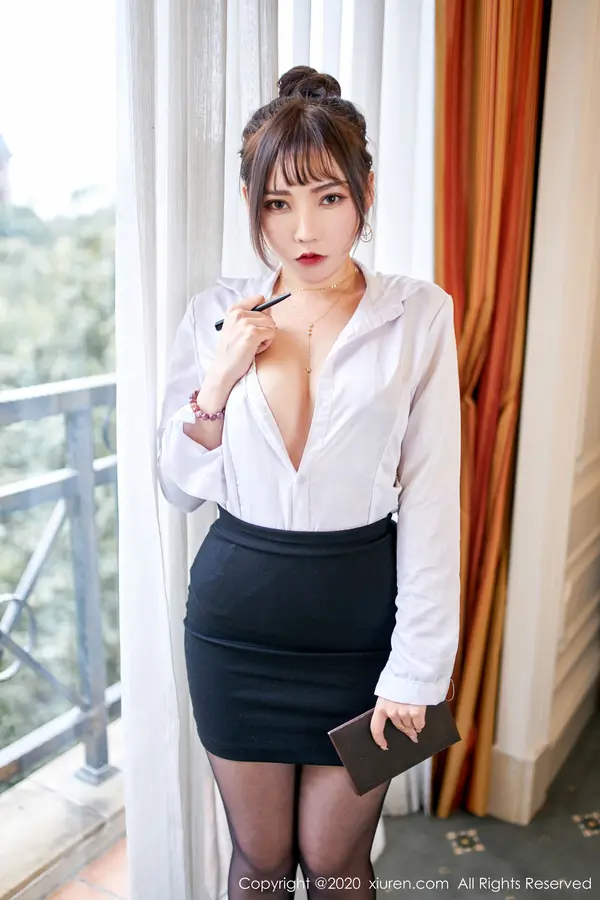 Vol. 01928 柴婉艺Averie(43P)