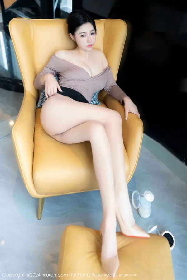 Vol. 08798 金小依(79P)