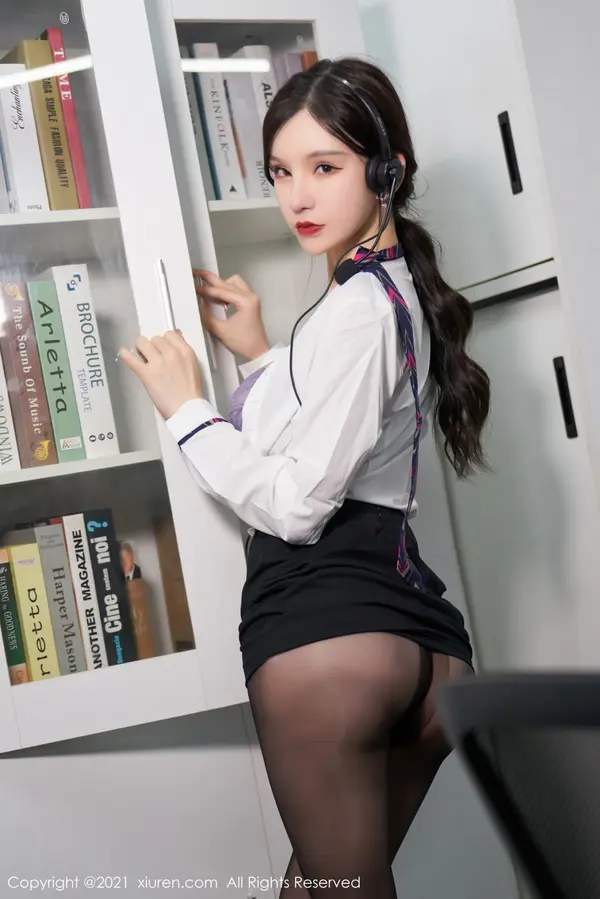 Vol. 04177 周于希Sandy(79P)