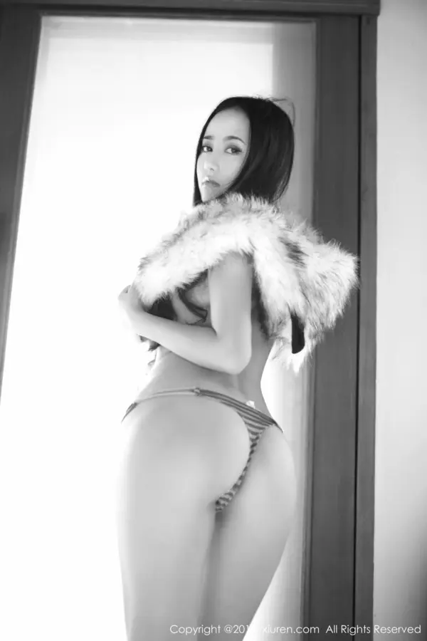 Vol. 00487 Manuela玛鲁娜(44P)