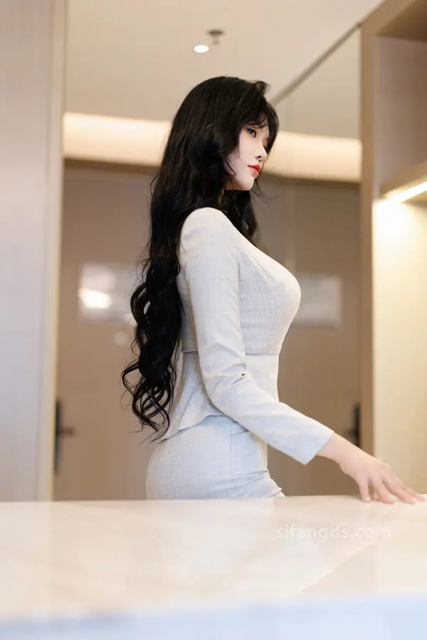 Vol. 9398 娜比《私购流出》(153P + 2V)
