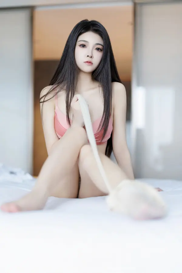 Vol. 09682 初梦瑶(92P)