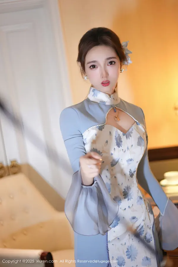 Vol. 11033 Twins-桃桃(81P)