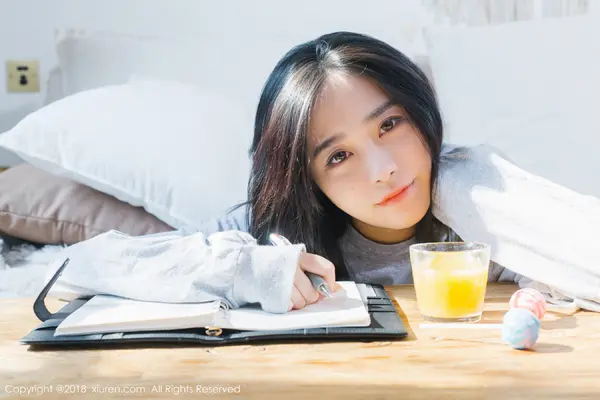 Vol. 01024 许诺Sabrina(83P)