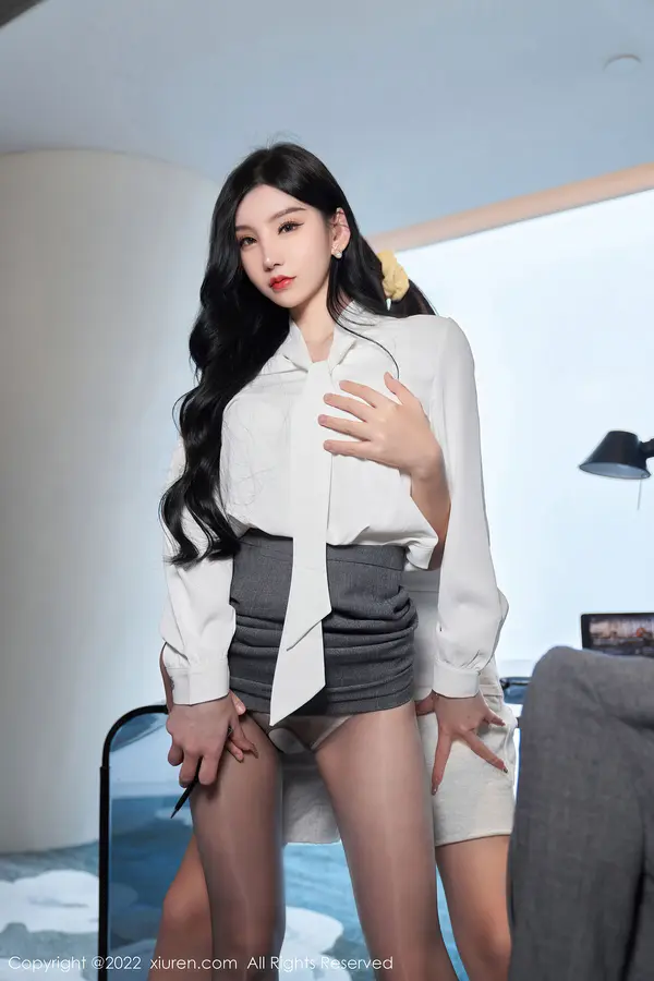 Vol. 05177 周于希Sally(82P)