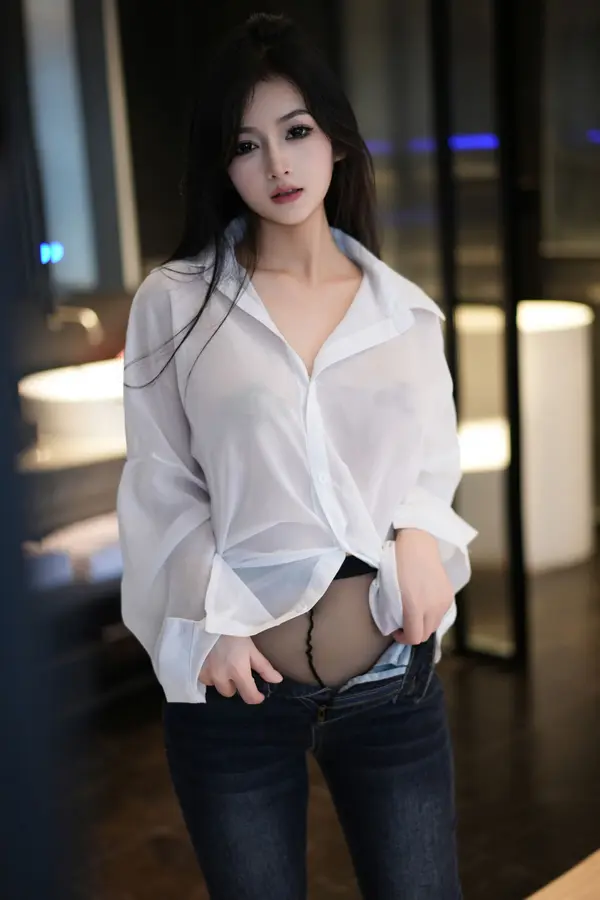 Vol. 07645 谭小灵《私购流出》(117P)