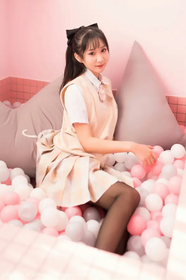 Vol. 0417 小果冻儿(66P)