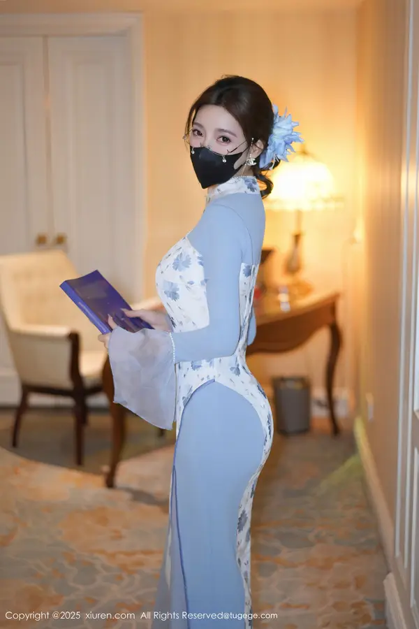 Vol. 11033 Twins-桃桃(81P)