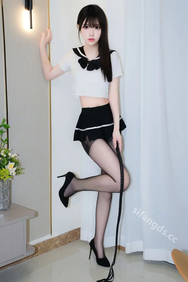 Vol. 9043 沐言yanyan《私购流出》(73P + 1V)