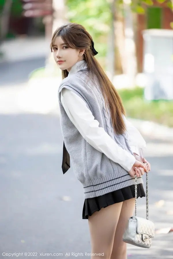 Vol. 04896 美桃酱(53P)