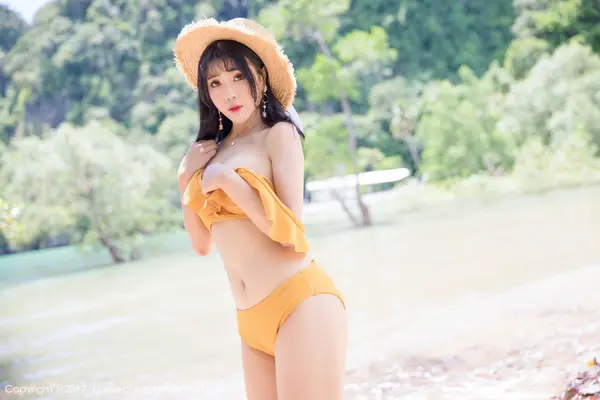 Vol. 00855 兜豆靓Youlina(49P)