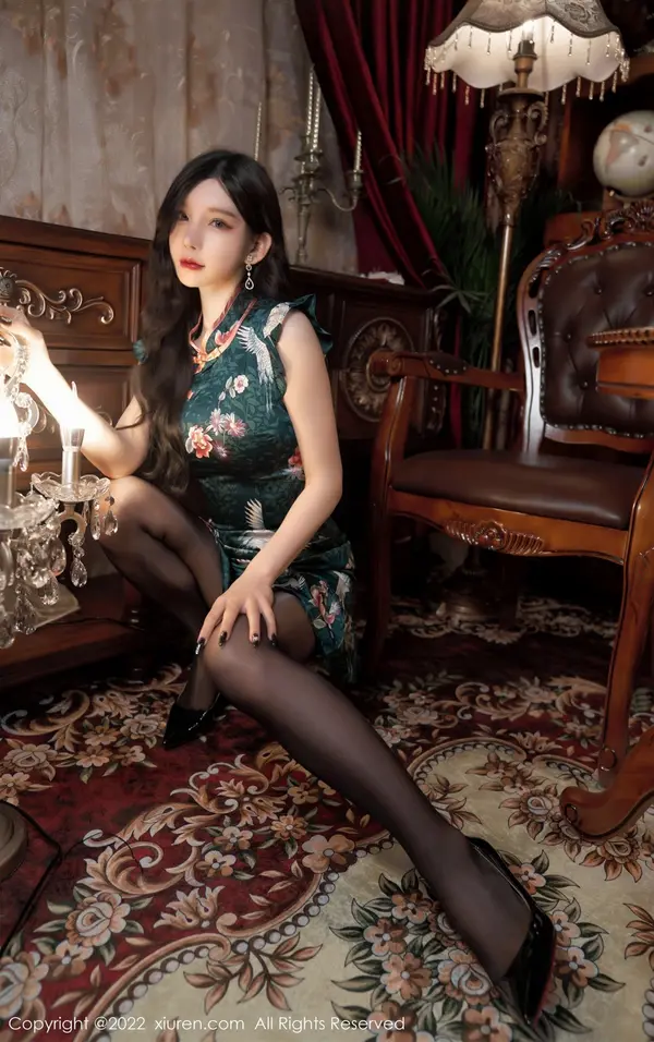 Vol. 04695 周于希Sally(81P)