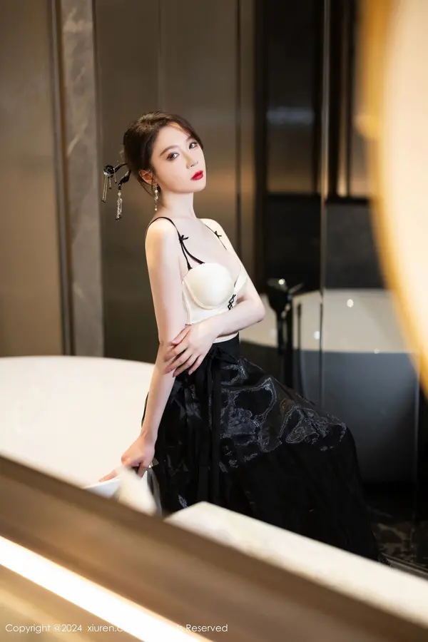 Vol. 08465 梦心玥(83P)