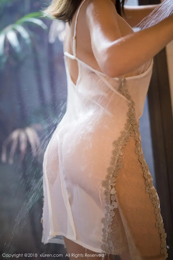 Vol. 01137 黄楽然(49P)