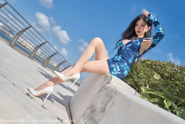 Vol. 04563 周于希Sally(73P)