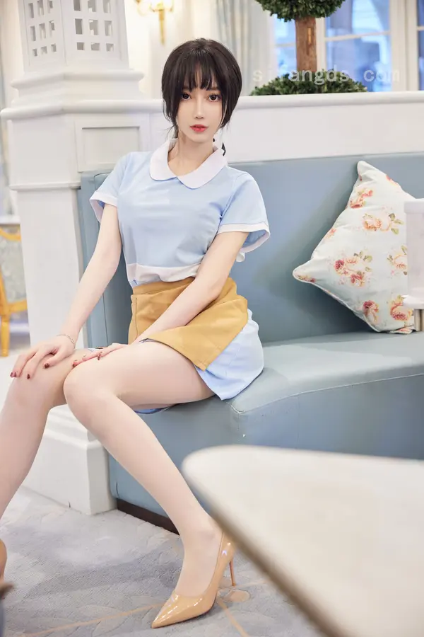 玥儿玥er《私购流出》(82P + 4V)