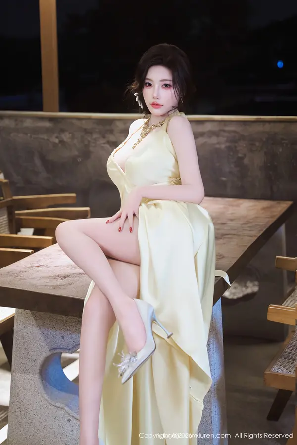Vol. 11206 杨晨晨(76P)