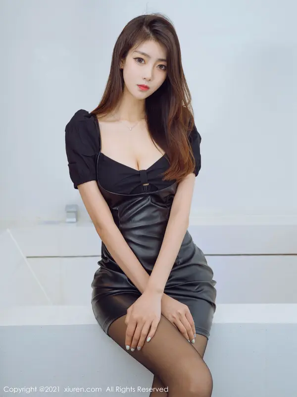 Vol. 03858 可乐Vicky(53P)