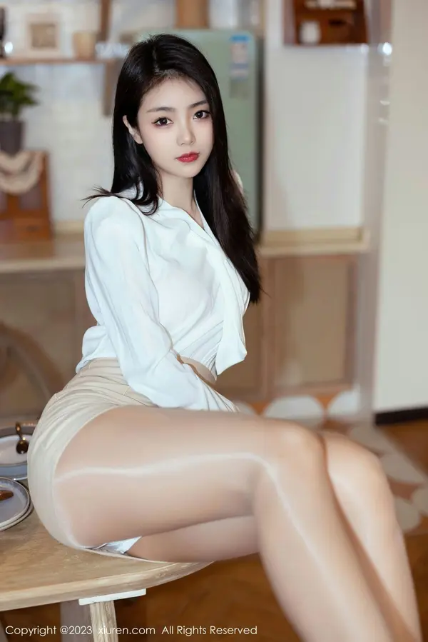 Vol. 06465 可乐Vicky(65P)