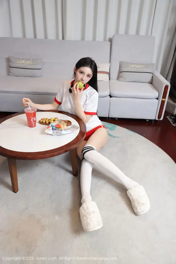 Vol. 11110 许微微呀(87P)