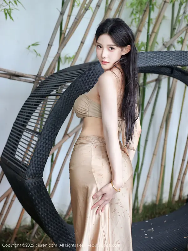 Vol. 10618 梨霜儿(85P)
