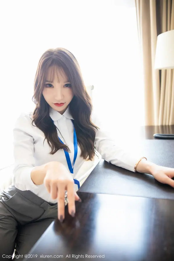 Vol. 01834 周于希Sandy(107P)