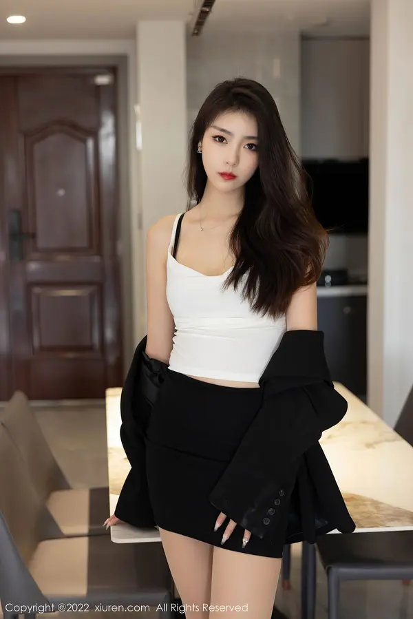 Vol. 05530 可乐Vicky(64P)