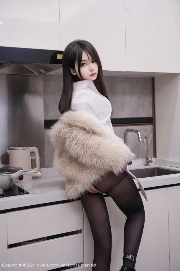 Vol. 08429 林月月(66P)