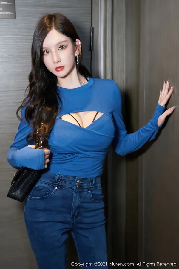 Vol. 04310 周于希Sandy(111P)