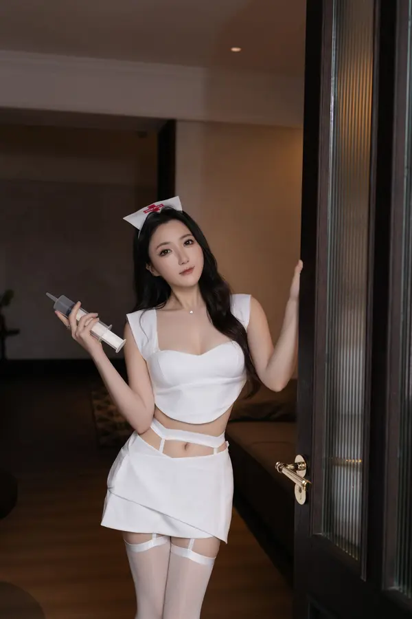 Vol. 10711 鱼子酱Fish《私购流出》(120P)