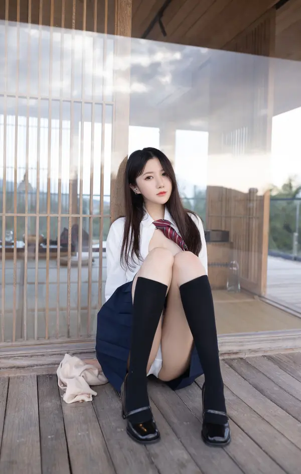 鱼子酱Fish《外出回忆录》(120P)
