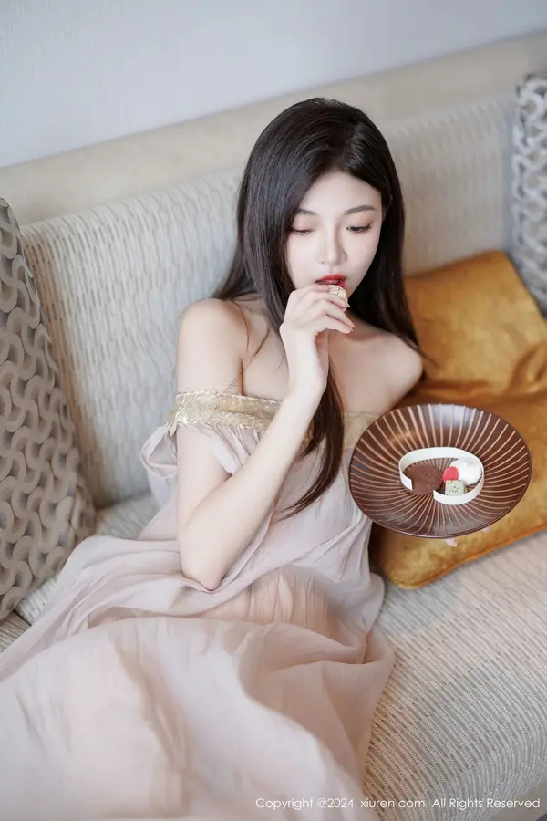 Vol. 09426 初梦瑶(103P)