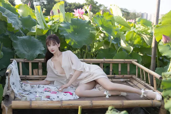 Vol. 10630 陆萱萱《私购流出》(91P)